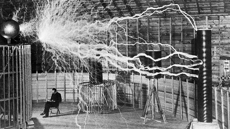 Tesla's magnifying transmitter