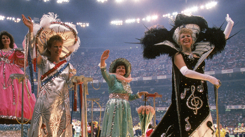 women in gowns in the new orleans tribute at the 1990 super bowl halftime show