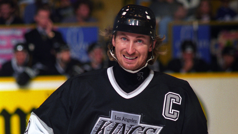 Wayne Gretzky #99 of the Los Angeles Kings skates against the Toronto Maple Leafs during NHL game actiWayne Gretzky in 1995 at Maple Leaf Gardens in Toronto, Ontario, Canada.