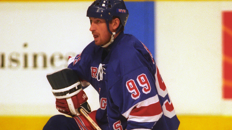 Wayne Gretzky of the New York Rangers skates against the Toronto Maple Leafs during an NHL game in1998 in Toronto, Ontario, Canada.