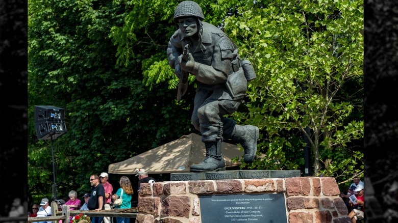 Dick Winters memorial statue