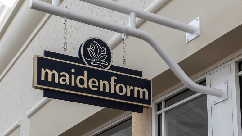 maidenform store signs