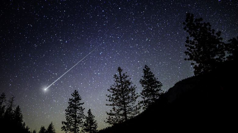 Meteorite starry night landing