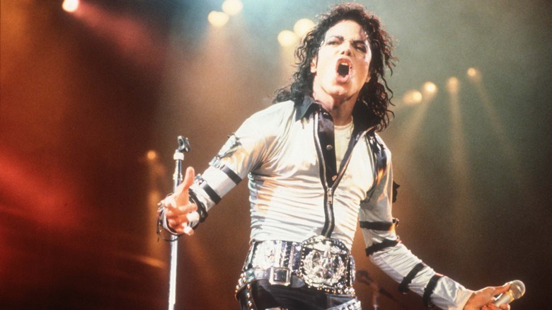 MIchael Jackson performing in 1988