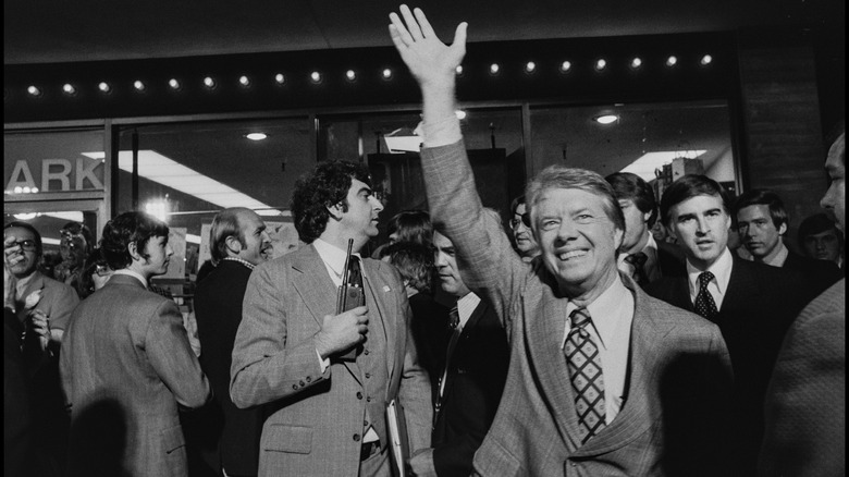 Jimmy Carter waving to crowd