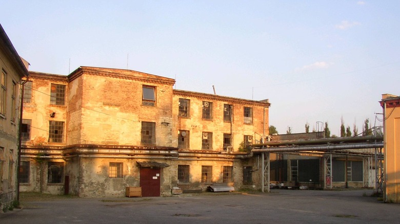 Street view of Schindlers' factory