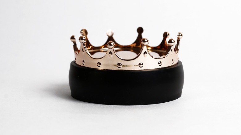 Ring with a crown