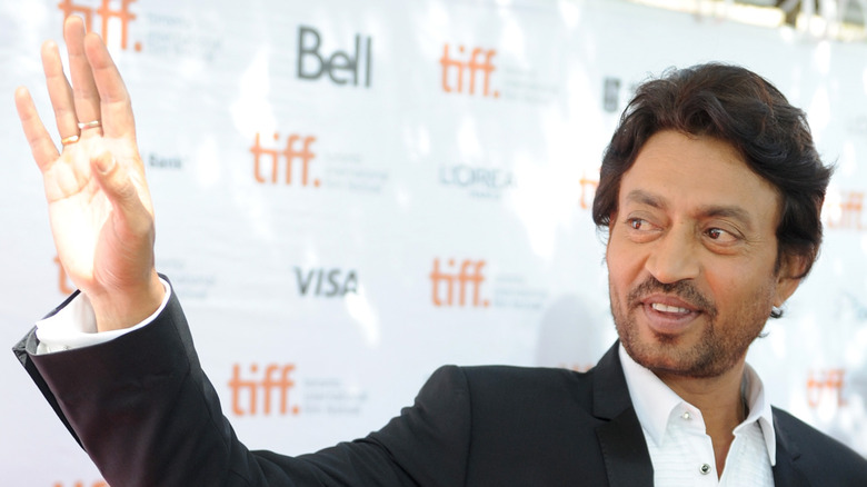 Irrfan Khan waving red carpet