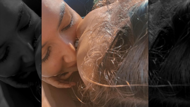 closeup of Naya Rivera and her son