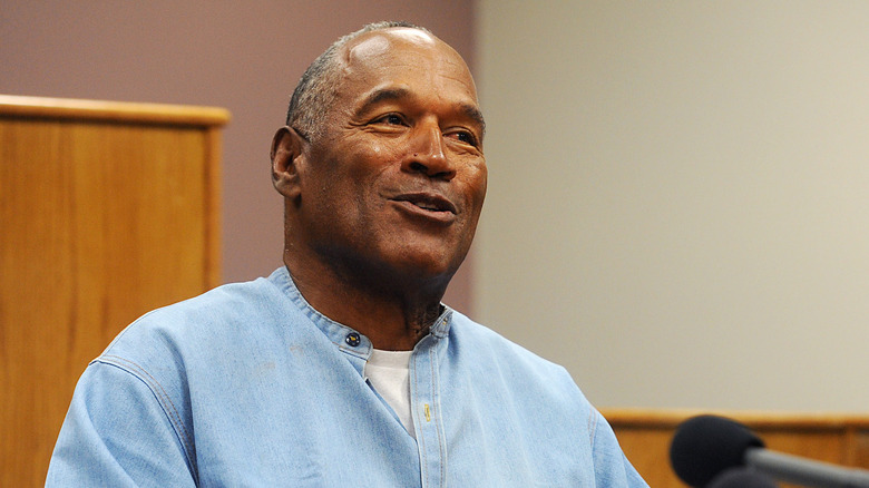 O.J. Simpson in court blue shirt talking