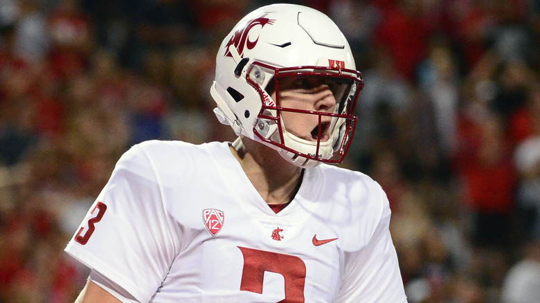 tyler Hilinski washington state helmet shouting onfield