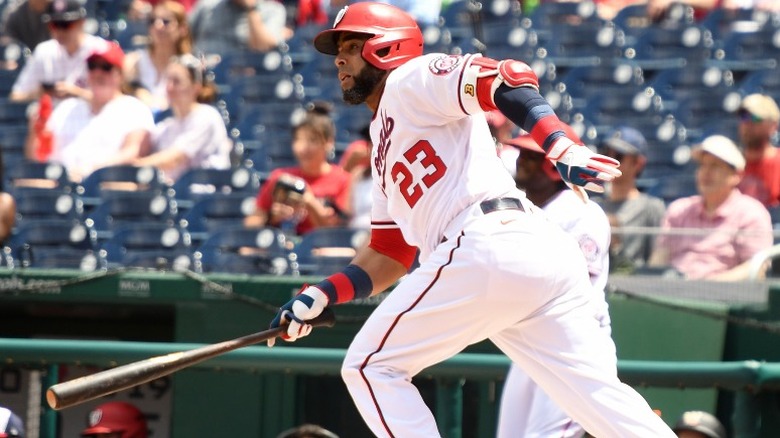 Nelson Cruz running to first