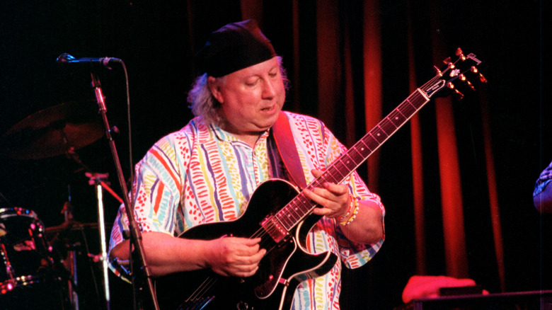 Peter Green performing in 2003