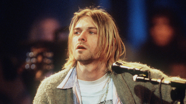 Kurt Cobain at mic