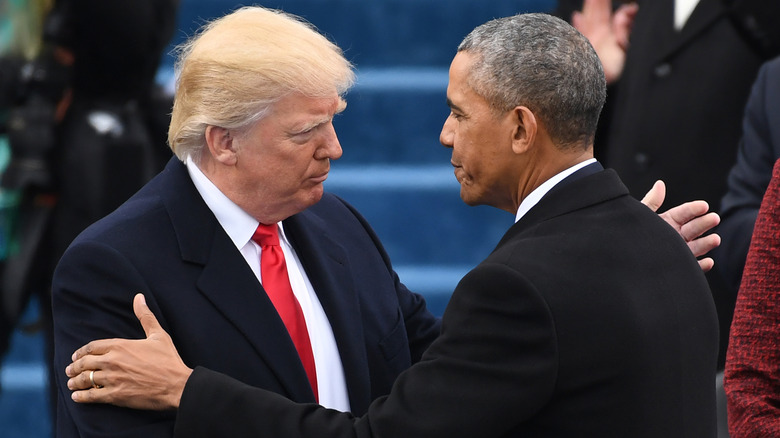 Donald Trump and Barack Obama shaking hands