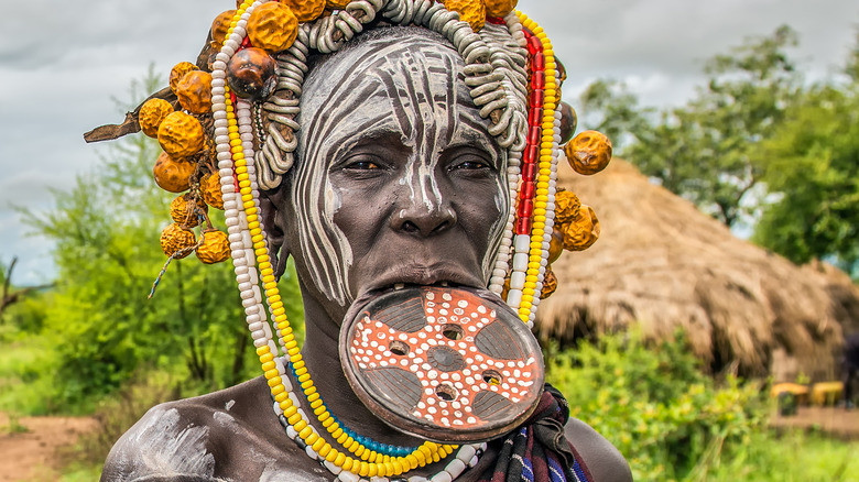 Ethiopian woman with a lip disc