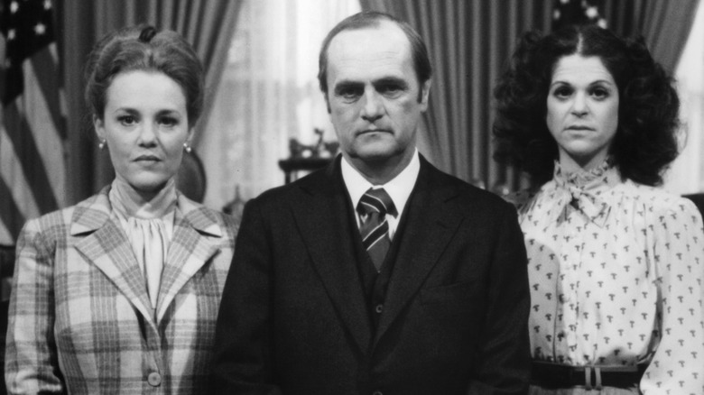 Bob Newhart with Madeline Kahn and Gilda Radner in First Family