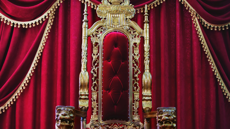 Empty throne