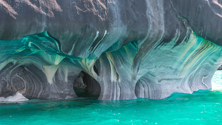 Chile color changing caves