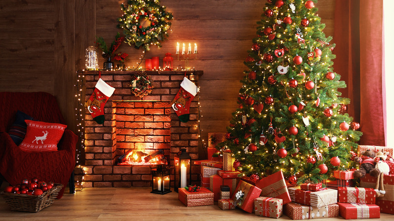 Christmas tree with packages