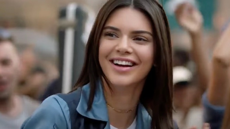 kendell jenner smiling in pepsi ad