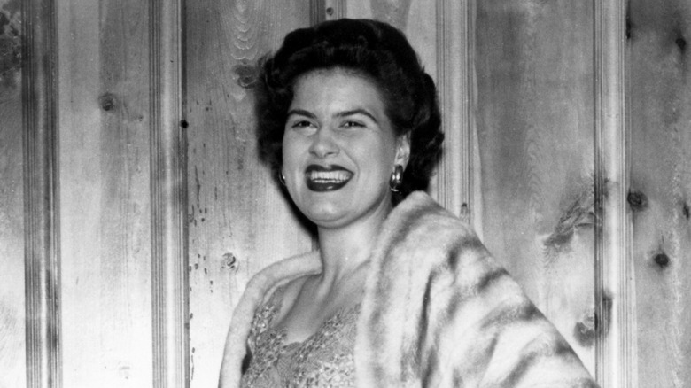 Patsy Cline smiling