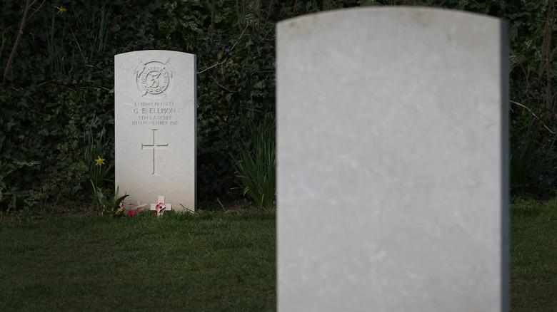 gravesites of Parr and Ellison