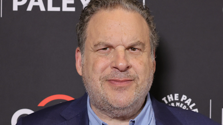 jeff garlin sneering at camera