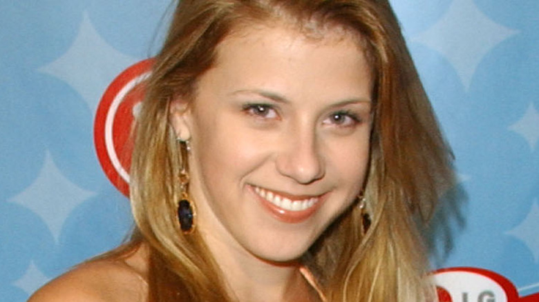 Jodie Sweetin smiling red carpet