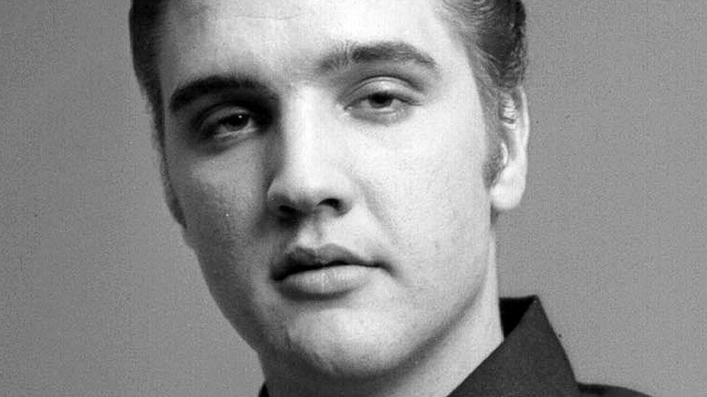 Elvis Presley in studio