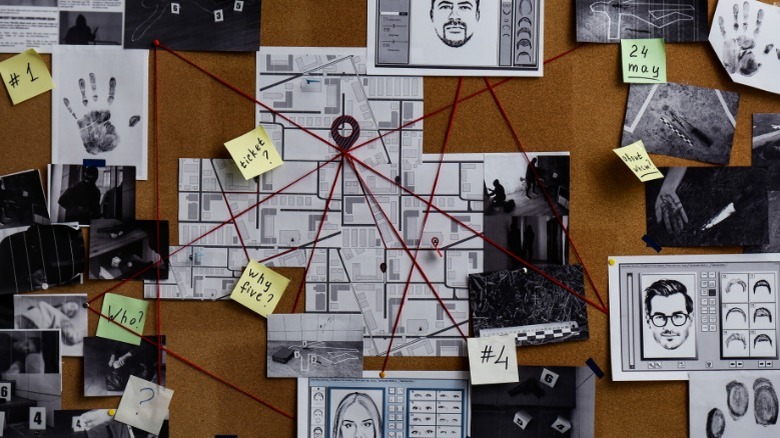 detective board with evidence