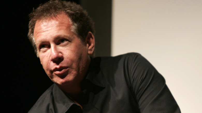 Garry Shandling leans forward