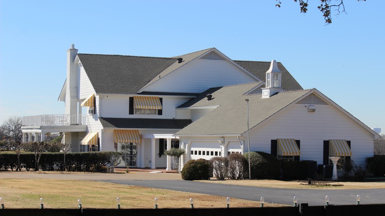 Street view of "Dallas'" Ewing ranch