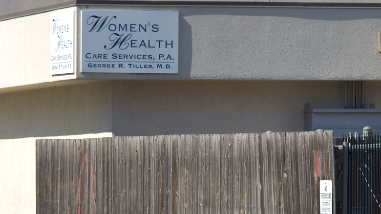 Sign on George Tiller's clinic