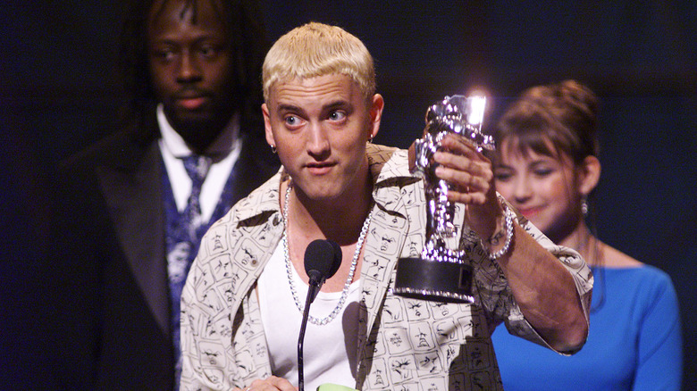 Eminem recieving MTV award