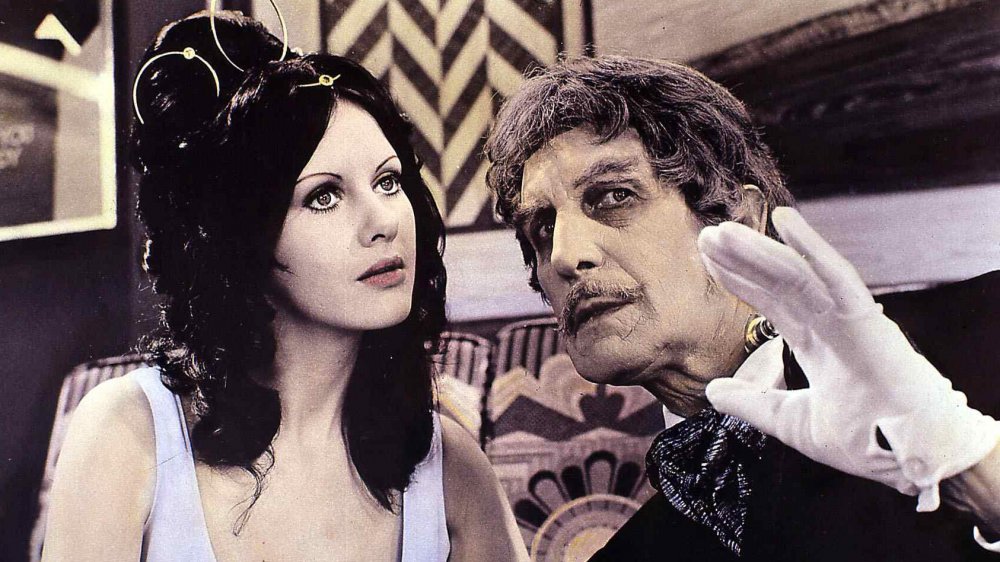 Vincent Price and Valli Kemp in Dr. Phibes Rises Again
