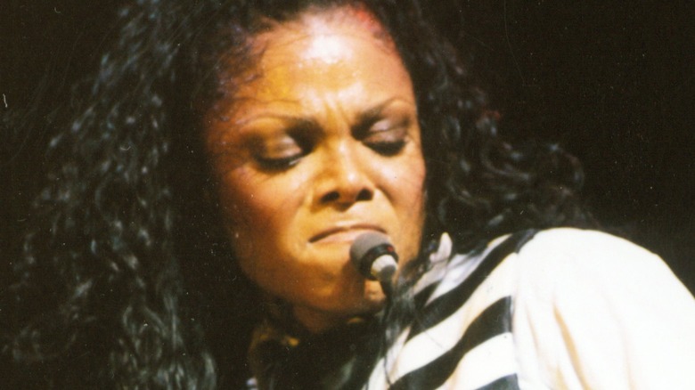 Janet Jackson performing in 1998