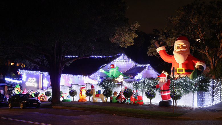 Residents of Mosman decorate their homes with lights in celebration of Christmas on December 21, 2021 in Sydney, Australia