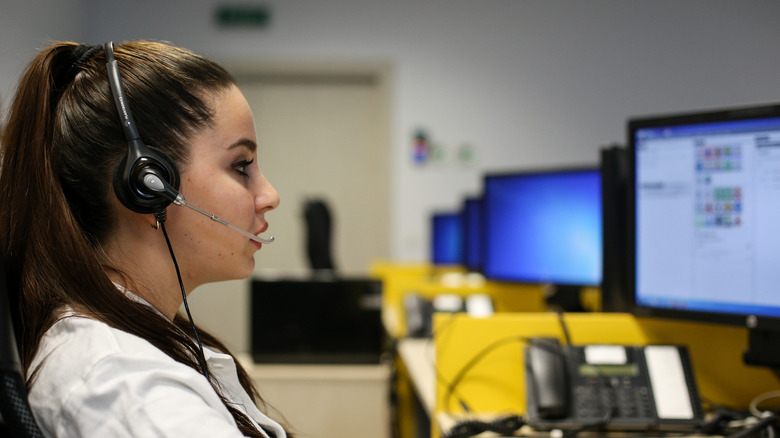 emergency operator having a conversation with a distress caller