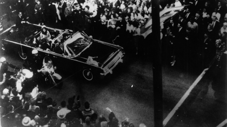 Kennedy motorcade in Dallas, 1963