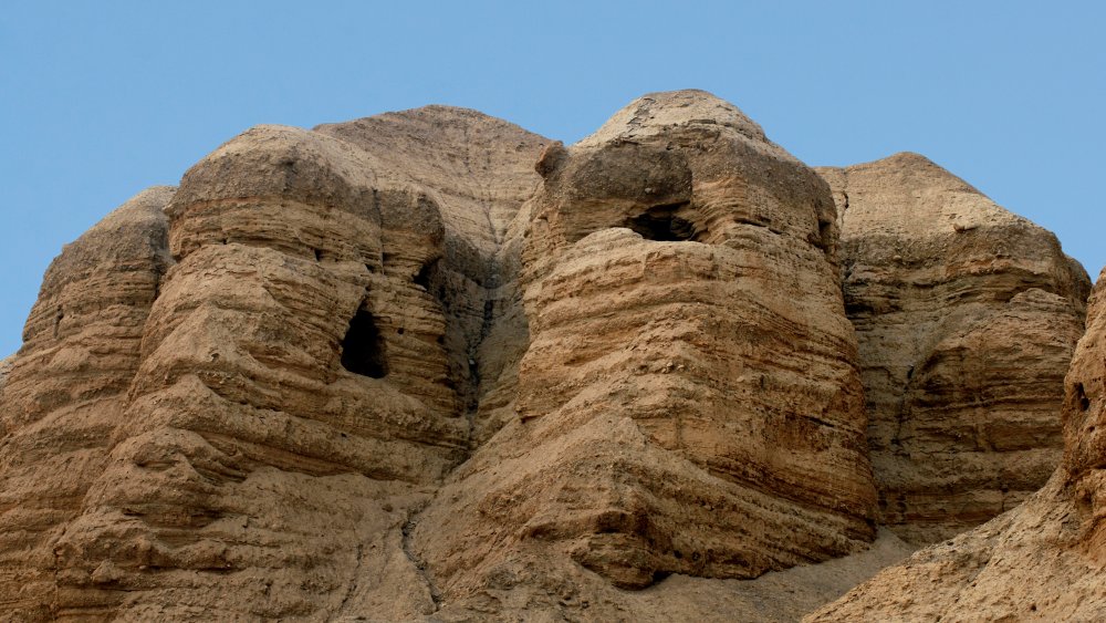 dead sea scrolls caves