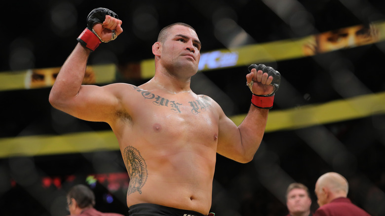 Cain Velasquez in 2016