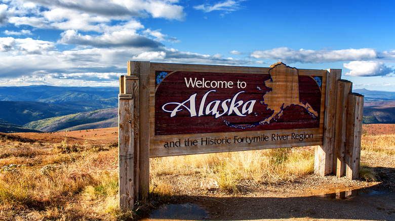 Welcome to Alaska sign