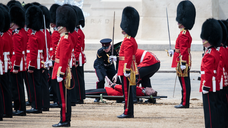 Queen's Guard, fainted