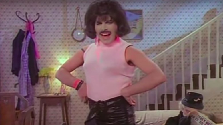 Freddie Mercury in "I want to break free"