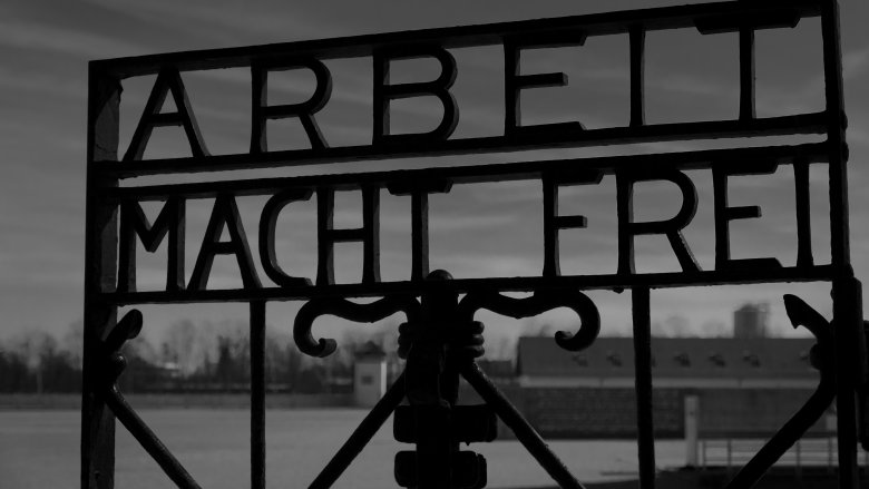 gates of auschwitz