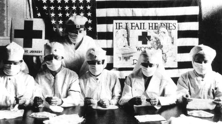 American Red Cross fighting the Influenza in 1918