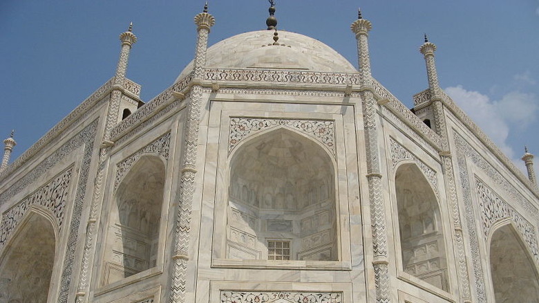 Detail of the exterior of the Taj Mahal