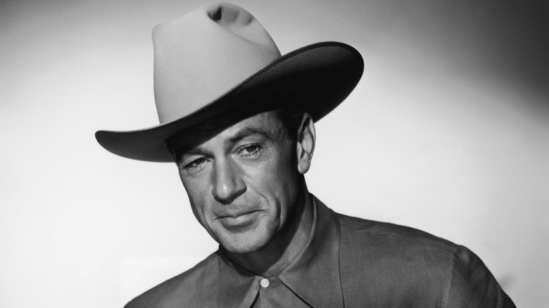 Gary Cooper in a cowboy hat in the 1950s