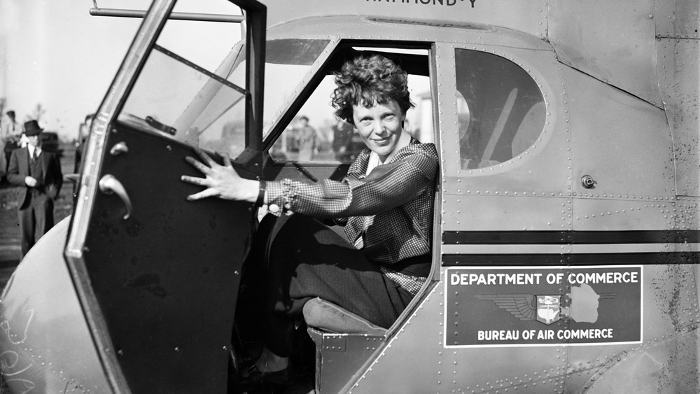 amelia earhart in cockpit